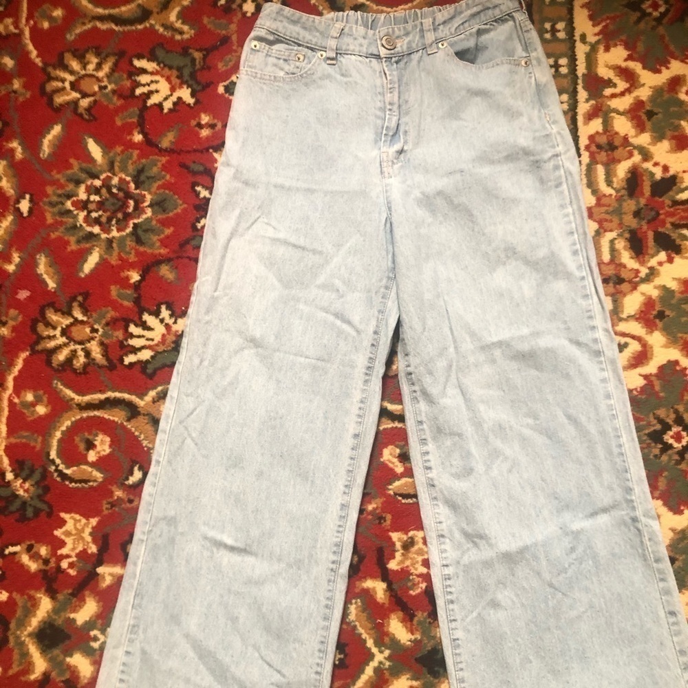 Women’s Flare light wash Jean waist 14,5 inseam 28 inches in … - Picture 3 of 6